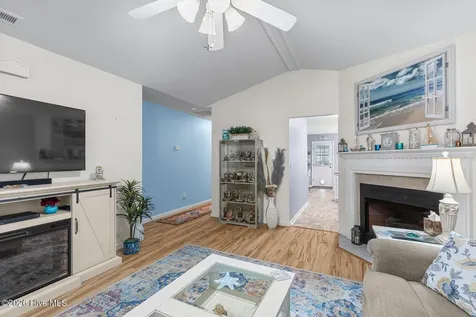 102 Gladiola Drive New Bern NC 28562