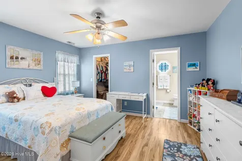 102 Gladiola Drive New Bern NC 28562