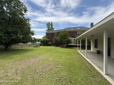 2906 Hunters Run Greenville NC 27858