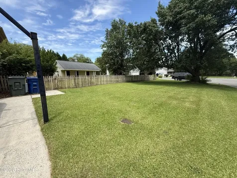 2906 Hunters Run Greenville NC 27858