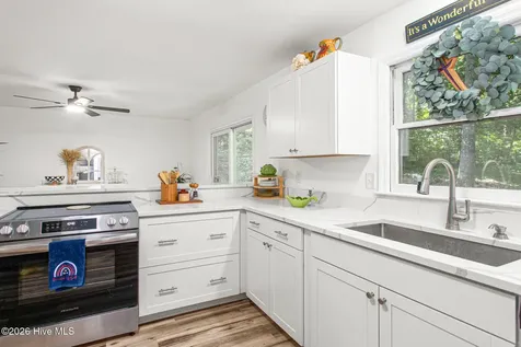 1832 Travis Lane Burlington NC 27217