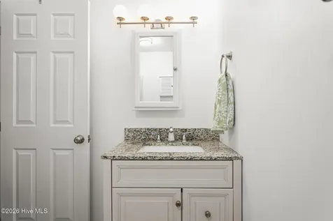 1832 Travis Lane Burlington NC 27217