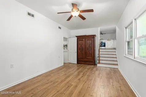 1832 Travis Lane Burlington NC 27217