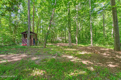 1832 Travis Lane Burlington NC 27217