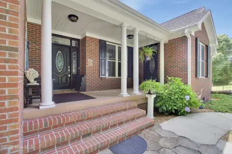 789 Queens Creek Road Hubert NC 28539