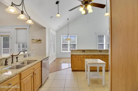 789 Queens Creek Road Hubert NC 28539