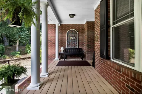 789 Queens Creek Road Hubert NC 28539
