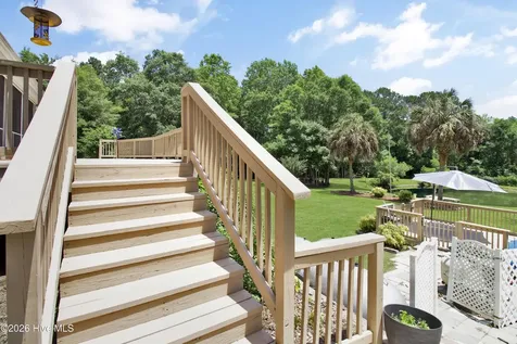 789 Queens Creek Road Hubert NC 28539