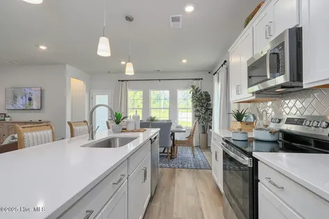 700 Mallory Drive Sneads Ferry NC 28460