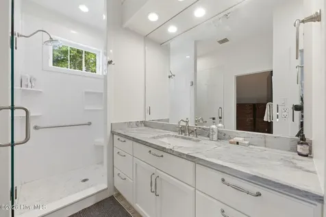 685 Raymond Road Arapahoe NC 28510