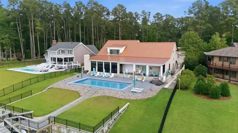 685 Raymond Road Arapahoe NC 28510