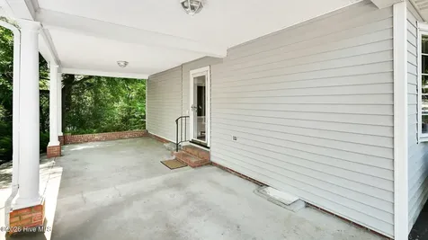 141 E Longmeadow Road Greenville NC 27858