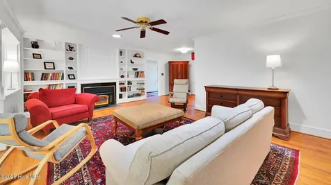 141 E Longmeadow Road Greenville NC 27858