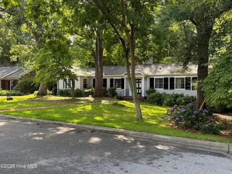 141 E Longmeadow Road Greenville NC 27858