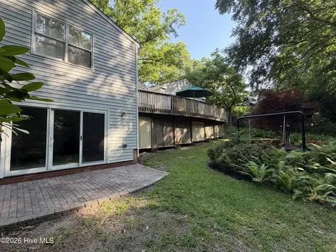 141 E Longmeadow Road Greenville NC 27858