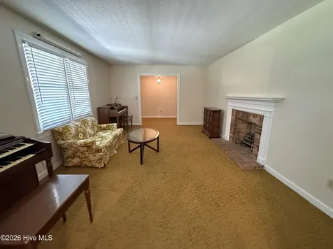 504 Pineview Road Clinton NC 28328