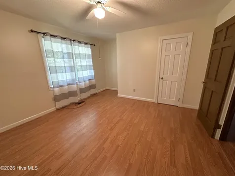 504 Pineview Road Clinton NC 28328