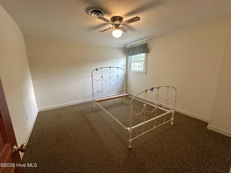 504 Pineview Road Clinton NC 28328