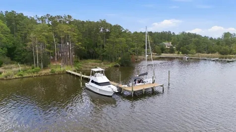 308 Vicksburg Court Havelock NC 28532