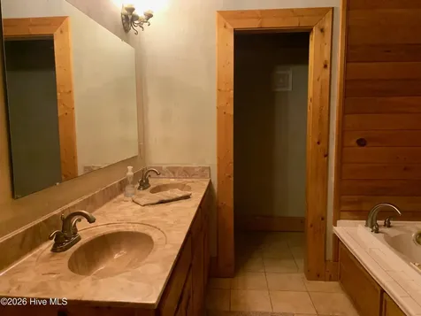 984 Mill Hole Road Washington NC 27889