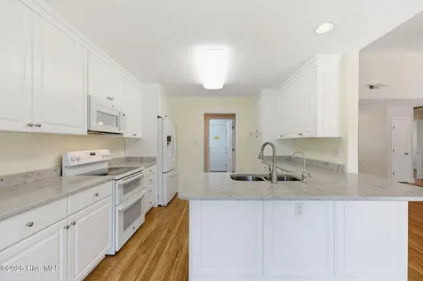 1007 Barkentine Drive New Bern NC 28560