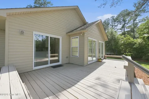 1007 Barkentine Drive New Bern NC 28560