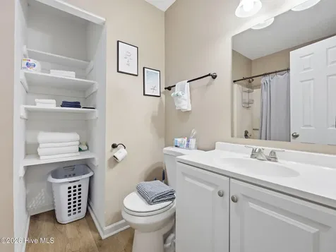 100 Hampton Court Jacksonville NC 28546