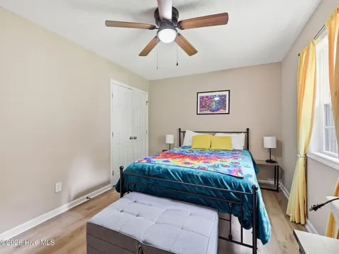 100 Hampton Court Jacksonville NC 28546