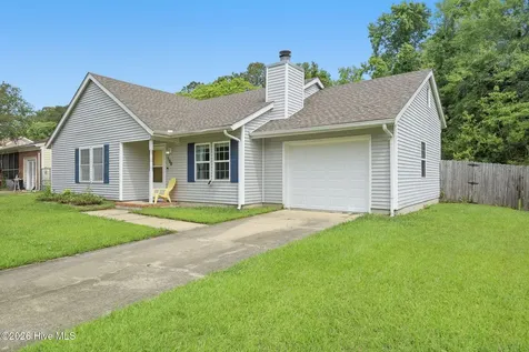 100 Hampton Court Jacksonville NC 28546