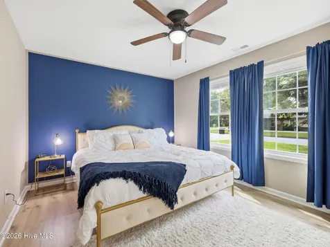 100 Hampton Court Jacksonville NC 28546