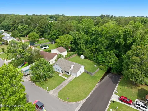 100 Hampton Court Jacksonville NC 28546