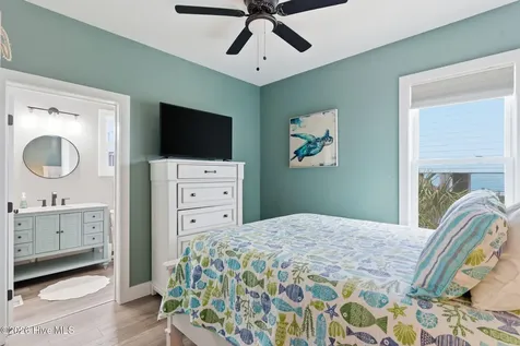 5205 E Pelican Drive Oak Island NC 28465