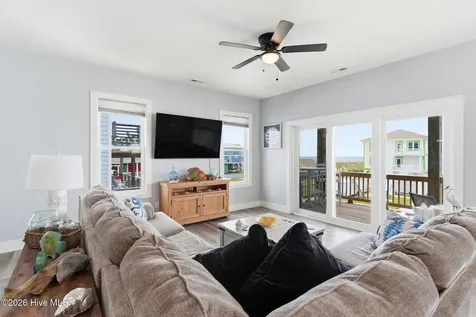 5205 E Pelican Drive Oak Island NC 28465