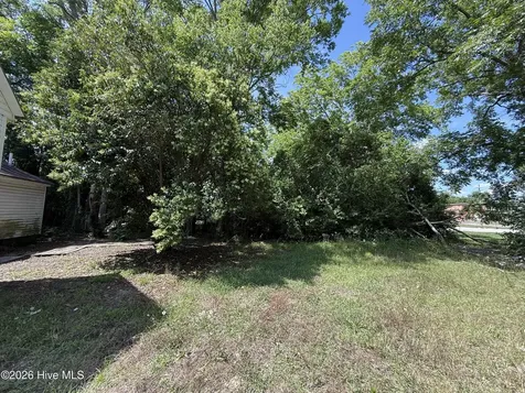 516 Tower Hill Road Kinston NC 28501
