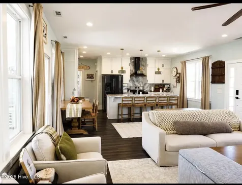 7120 Canal Drive Emerald Isle NC 28594