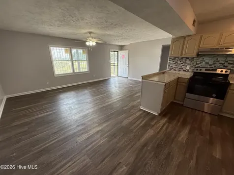302 Hubert Mclean Avenue Red Springs NC 28377