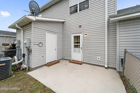 1072 W Pueblo Drive Jacksonville NC 28546