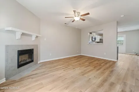 1072 W Pueblo Drive Jacksonville NC 28546