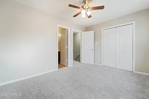 1072 W Pueblo Drive Jacksonville NC 28546