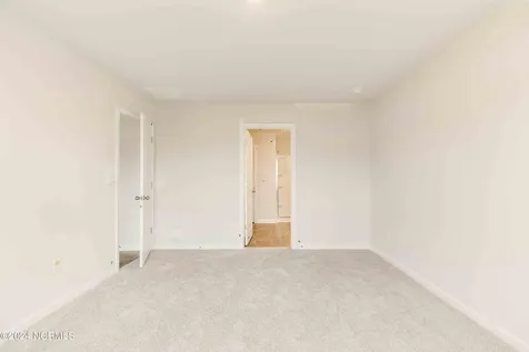 440 Oak Knoll Drive Jacksonville NC 28546