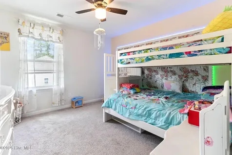 26 Fresh Air Drive Hampstead NC 28443