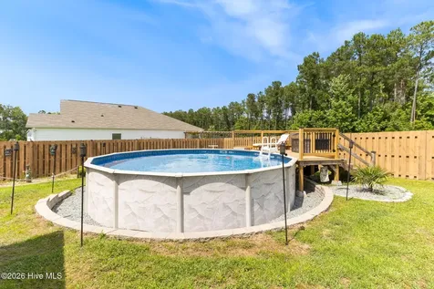26 Fresh Air Drive Hampstead NC 28443