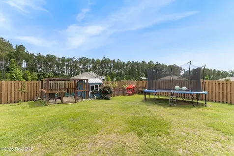 26 Fresh Air Drive Hampstead NC 28443