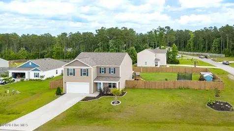 26 Fresh Air Drive Hampstead NC 28443