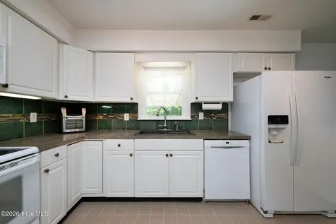 5101 Sand Ridge Road New Bern NC 28560