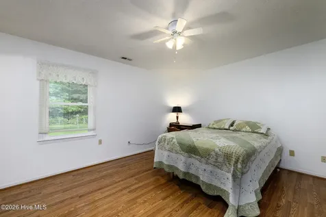 5101 Sand Ridge Road New Bern NC 28560