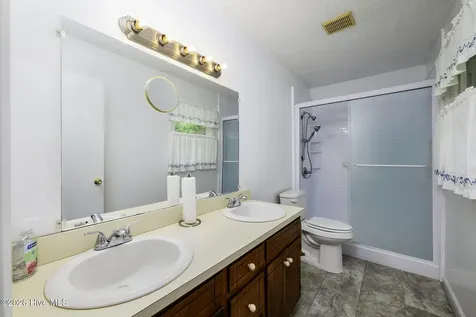 5101 Sand Ridge Road New Bern NC 28560