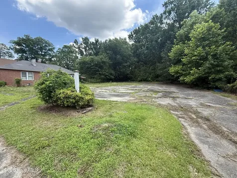 208 Glenwood Avenue Kinston NC 28501