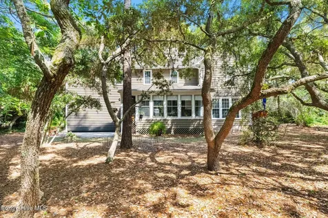 504 Periwinkle Way Caswell Beach NC 28465