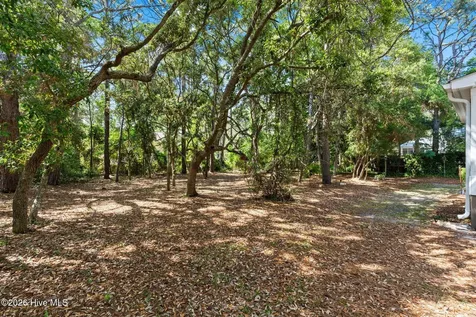 504 Periwinkle Way Caswell Beach NC 28465